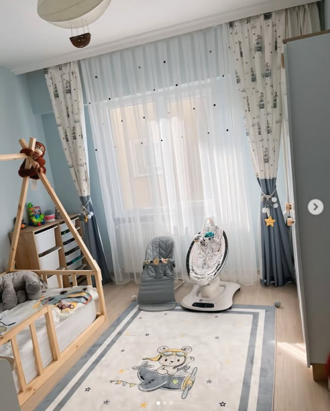 AYICIKLI PERDE VE HALI  KOMBİN 2